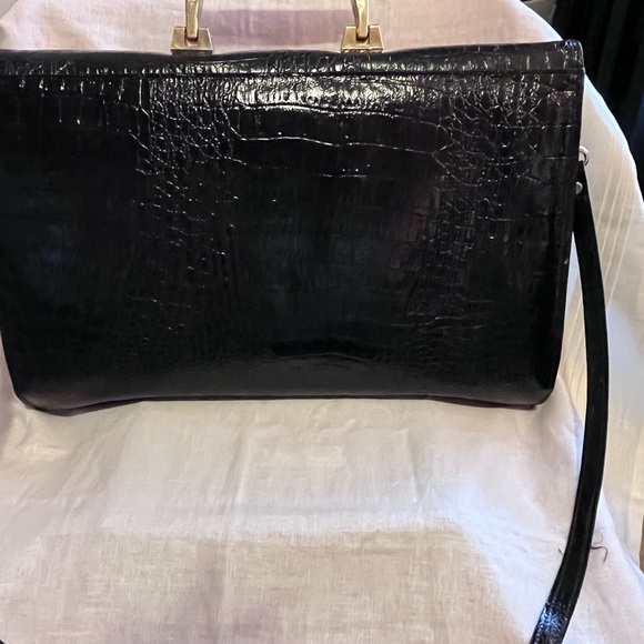 Vintage Alligator Vivace Embossed Attaché Case. - Picture 4 of 11